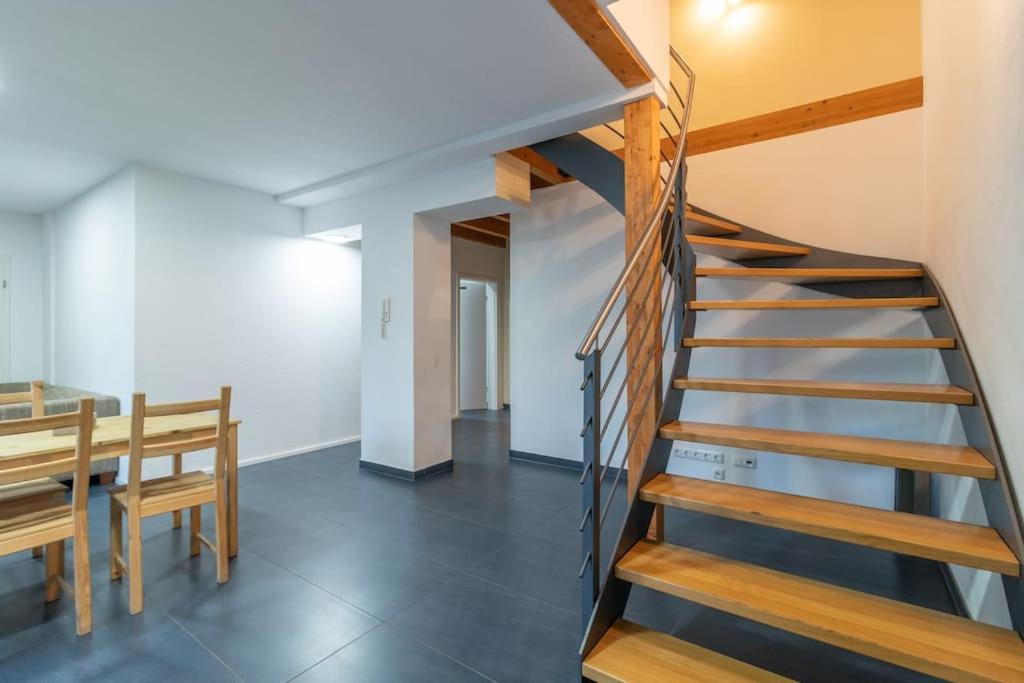 Maisonette-Wohnung Mit 5 Schlafzimmern Wörrstadt Eksteriør bilde