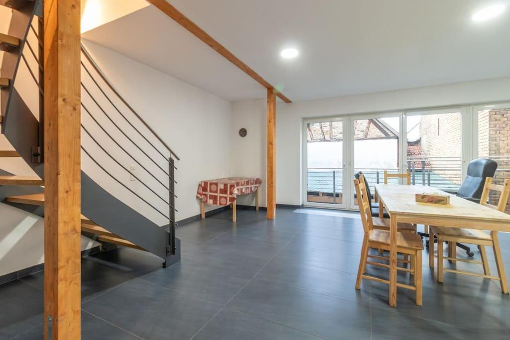 Maisonette-Wohnung Mit 5 Schlafzimmern Wörrstadt Eksteriør bilde